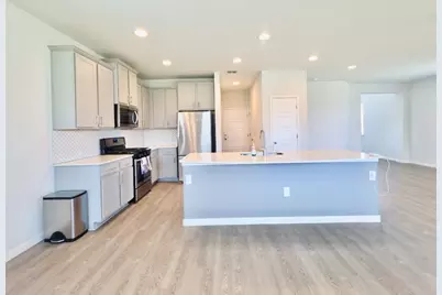10400 Alemoor Drive, Austin, TX 78747 - Photo 6