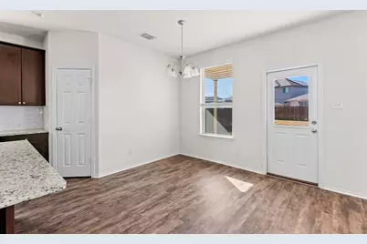 457 Bedford Falls Lane, Jarrell, TX 76537 - Photo 10