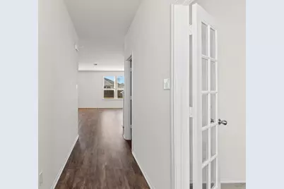 457 Bedford Falls Lane, Jarrell, TX 76537 - Photo 4