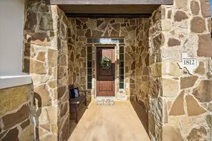 1812 Harvest Dance Dr, Leander, TX 78641 - Photo 8