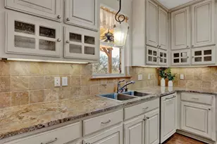 5255 Lookout Ridge Dr, Marble Falls, TX 78654 - Photo 22