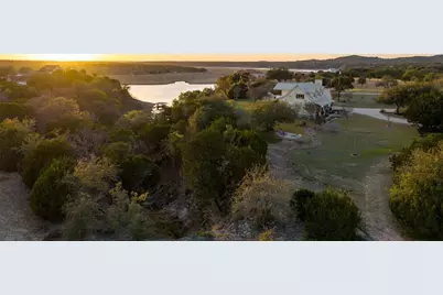 5255 Lookout Ridge Drive, Marble Falls, TX 78654 - Photo 28