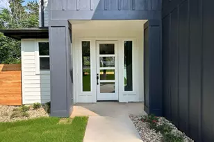11111 Elm St, Jonestown, TX 78645 - Photo 2
