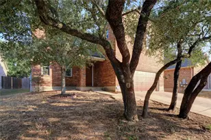 322 White Willow Dr, San Marcos, TX 78666 - Photo 2