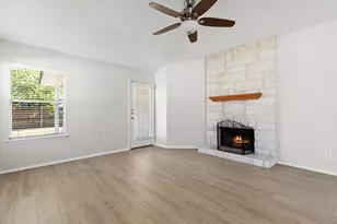 335 Altamont St, Hutto, TX 78634 - Photo 2