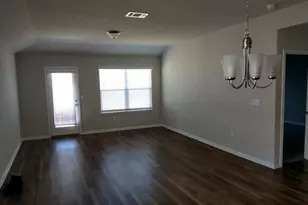 109 Schuster Ct, Georgetown, TX 78626 - Photo 4