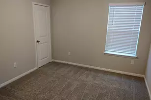 109 Schuster Ct, Georgetown, TX 78626 - Photo 10