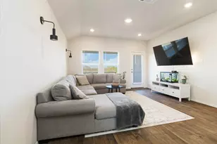 249 Calgary Ln, San Marcos, TX 78666 - Photo 6