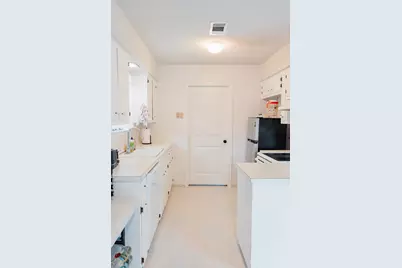 10410 Leaning Willow Drive, Austin, TX 78758 - Photo 8
