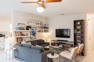 10410 Leaning Willow Dr, Austin, TX 78758 - Photo 4