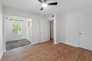 2303 East Side Dr, Austin, TX 78704 - Photo 16
