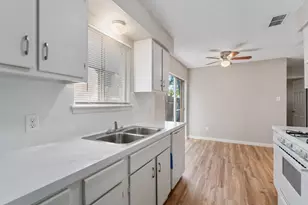 10503 Little Pebble Dr, Austin, TX 78758 - Photo 10