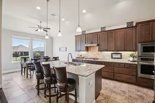 204 Miracle Rose Way, Liberty Hill, TX 78642 - Photo 8