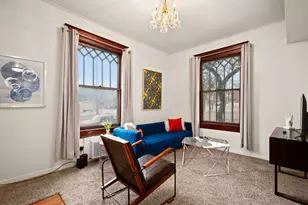 302 E 30th St, Austin, TX 78705 - Photo 2
