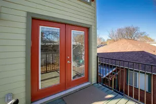 807 Keasbey St, Austin, TX 78751 - Photo 2