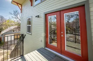 807 Keasbey St, Austin, TX 78751 - Photo 2