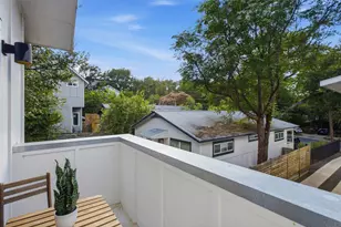 2505 E 11th St, Austin, TX 78702 - Photo 14