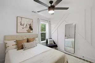 2505 E 11th St, Austin, TX 78702 - Photo 12
