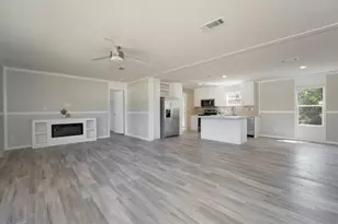 119 Milam Ln, Bastrop, TX 78602 - Photo 8