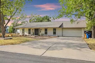 5500 Pendleton Ln, Austin, TX 78723 - Photo 2