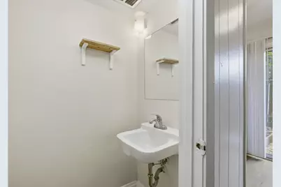 2319 Greenfield Parkway #103, Austin, TX 78741 - Photo 16