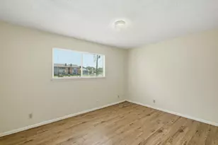 2319 Greenfield Pkwy, Austin, TX 78741 - Photo 12
