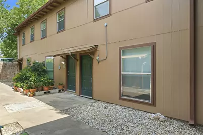 2319 Greenfield Parkway #103, Austin, TX 78741 - Photo 2