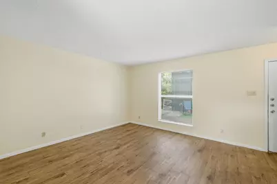 2319 Greenfield Parkway #103, Austin, TX 78741 - Photo 6