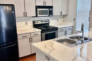 1201 Grove Blvd, Austin, TX 78741 - Photo 8