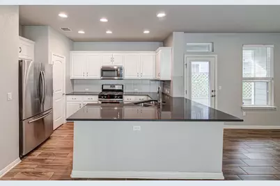 8816 Blaze Drive, Austin, TX 78747 - Photo 10