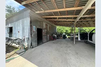 1620 N Pecos Street N, Lockhart, TX 78644 - Photo 4