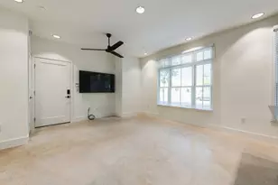 408 W 38 1/2 St, Austin, TX 78705 - Photo 12