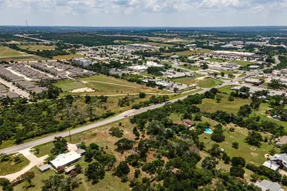 27709 Ranch Road 12, Dripping Springs, TX 78620 - Photo 16