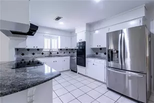 12504 Silver Spur Rd, Austin, TX 78727 - Photo 2