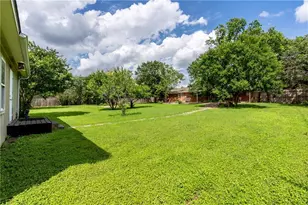 12504 Silver Spur Rd, Austin, TX 78727 - Photo 12