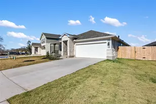 112 Short Toed Swoop, Cedar Creek, TX 78612 - Photo 2