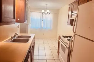 12810 E Hymeadow Dr, Austin, TX 78729 - Photo 4