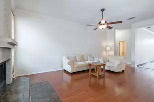 1012 Parrot Trail, Round Rock, TX 78681 - Photo 12