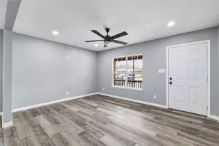7126 W Westbriar St, San Antonio, TX 78227 - Photo 10