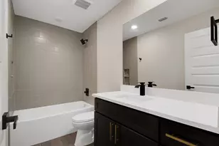 104 Kipapa Ct, Bastrop, TX 78602 - Photo 14