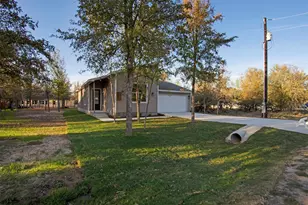 104 Kipapa Ct, Bastrop, TX 78602 - Photo 1
