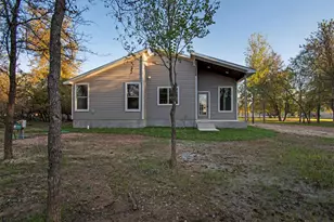 104 Kipapa Ct, Bastrop, TX 78602 - Photo 30