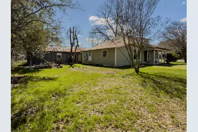 302 E Crockett Street, Luling, TX 78648 - Photo 4