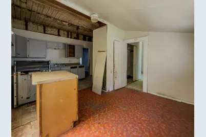 302 E Crockett Street, Luling, TX 78648 - Photo 8