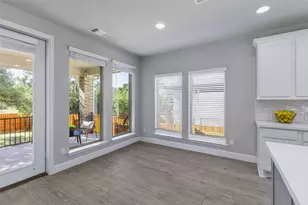305 Terra Mnr Trl, Georgetown, TX 78628 - Photo 10