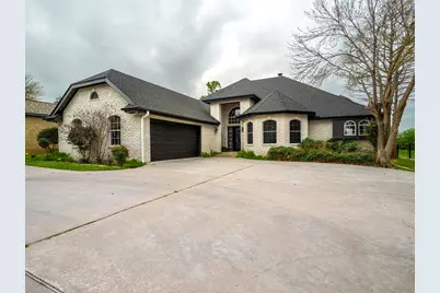 415 Saint Andrews Street, Meadowlakes, TX 78654 - Photo 2