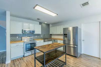 157 Lexword, Kyle, TX 78640 - Photo 6