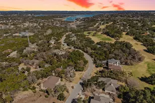 125 Clubhouse Dr, Lakeway, TX 78734 - Photo 38