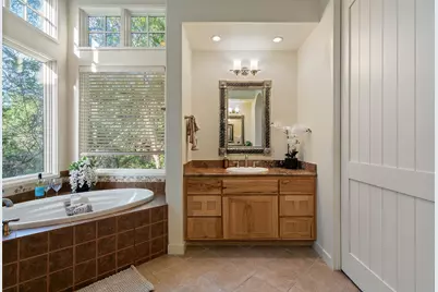 125 Clubhouse Drive, Lakeway, TX 78734 - Photo 22