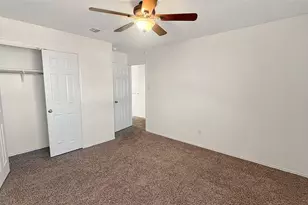 133 S Langtry Ln, Jarrell, TX 76537 - Photo 14